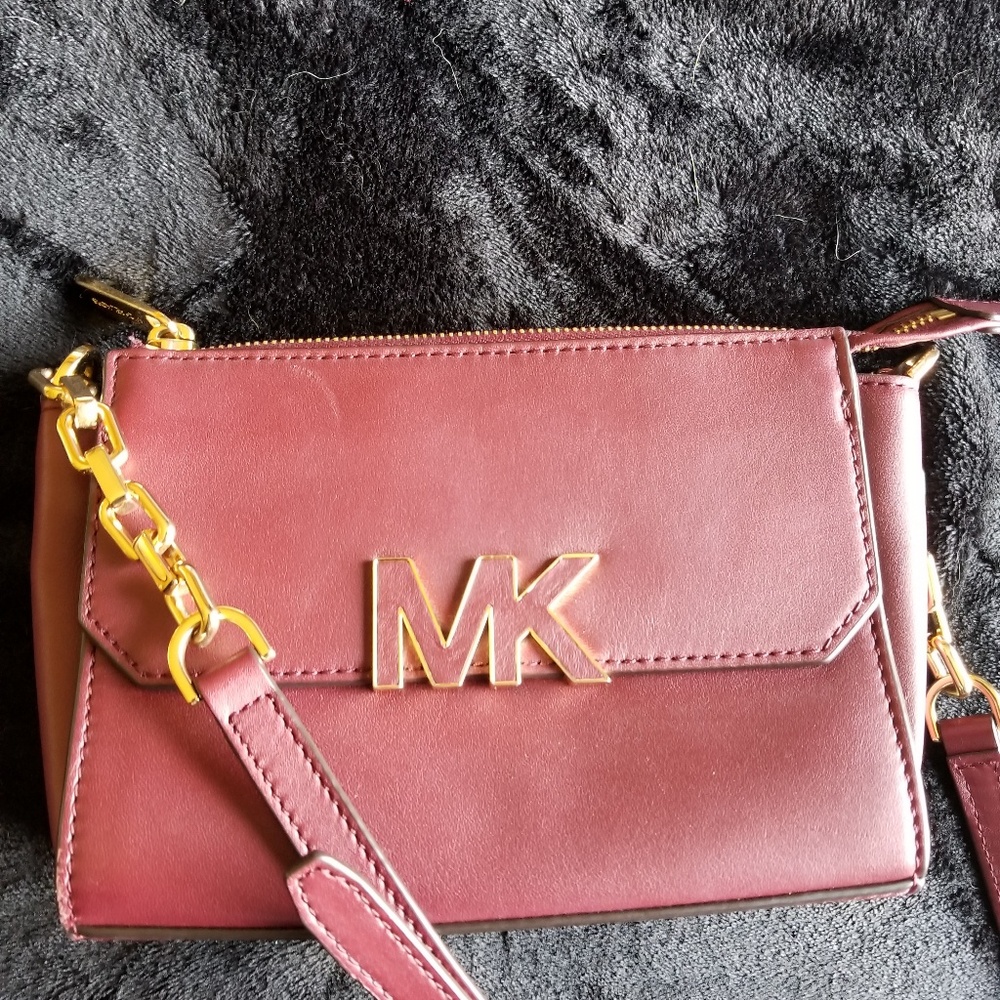 Michael Kors Crossbody